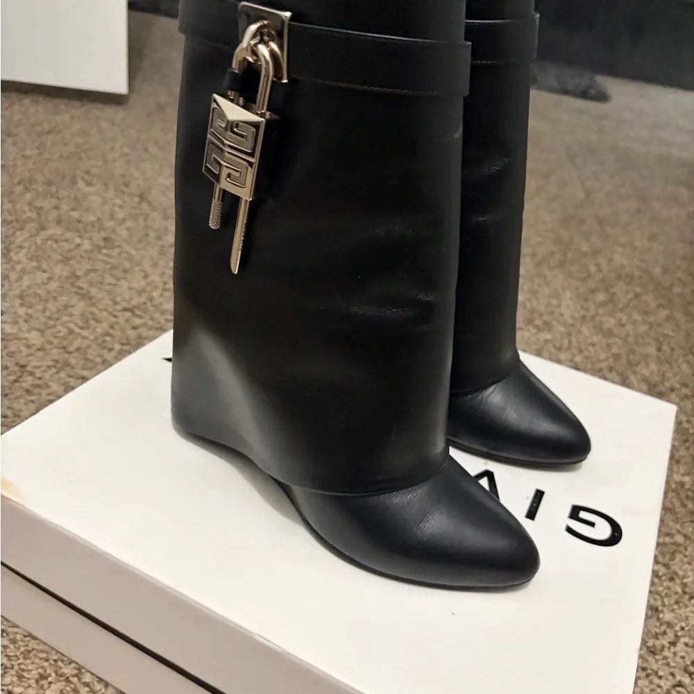 Givenchy Shark Lock Leather Boots - Picture 5 of 8